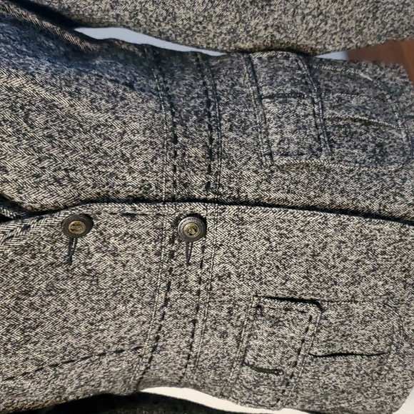 CAbi B/W Wool Blend Riding Jacket with Great Details, Sz 8 - Picture 4 of 16